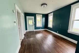 323 5th St, Lowell, OH 45744 - Photo 2