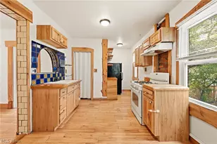 6914 Wakefield Ave, Loveland, OH 44102 - Photo 6