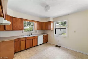 353 Southeast Ave, Tallmadge, OH 44278 - Photo 8