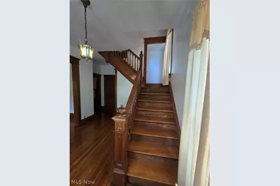 407 Williams Avenue, Williamstown, WV 26187 - Photo 8