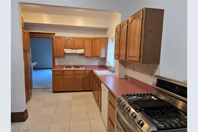 407 Williams Avenue, Williamstown, WV 26187 - Photo 12