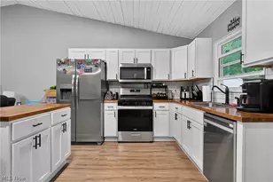 628 Park Oval, Madison, OH 44057 - Photo 10