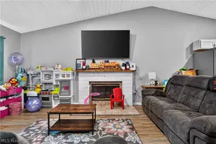 628 Park Oval, Madison, OH 44057 - Photo 8