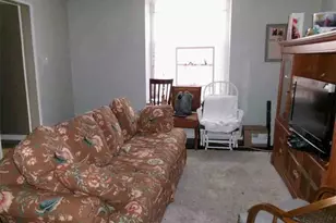 927 Bloomfield Ave, Akron, OH 44302 - Photo 2