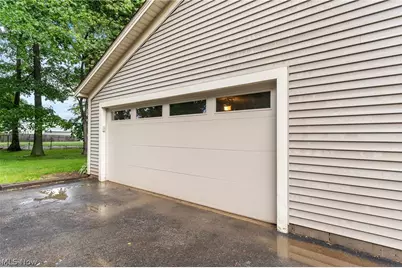 1338 Fox Run Drive, Youngstown, OH 44512 - Photo 4