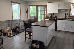 3801 Beck Ave, Louisville, OH 44641 - Photo 4