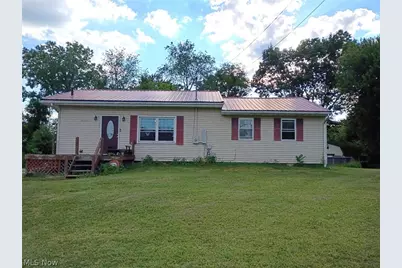 3801 Beck Avenue, Louisville, OH 44641 - Photo 1