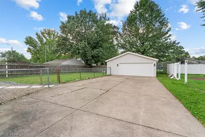 7479 Goldenrod Drive, Mentor on the Lake, OH 44060 - Photo 32
