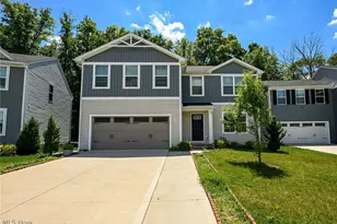 3220 Sunny Brk Dr, Akron, OH 44312 - Photo 2