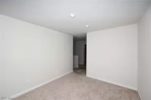 3220 Sunny Brk Dr, Akron, OH 44312 - Photo 18