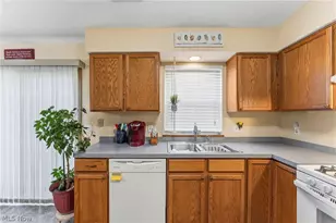 5401 Pebble Creek Ln, Perry, OH 44077 - Photo 8