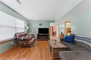 5401 Pebble Creek Ln, Perry, OH 44077 - Photo 16