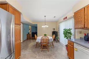 5401 Pebble Creek Ln, Perry, OH 44077 - Photo 12