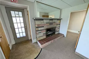 17991 Mahoning Ave, Lake Milton, OH 44429 - Photo 12