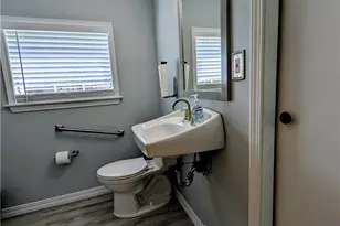 17991 Mahoning Ave, Lake Milton, OH 44429 - Photo 20