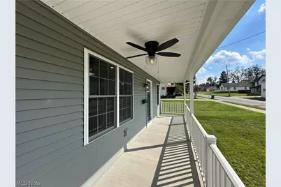 90 Center Street, Struthers, OH 44471 - Photo 4