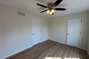 90 Center St, Struthers, OH 44471 - Photo 14