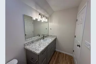 90 Center Street, Struthers, OH 44471 - Photo 18