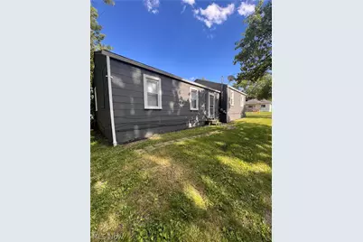 1093 Joy Avenue, Akron, OH 44306 - Photo 2