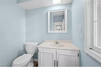 7676 Fairview Avenue, Mentor, OH 44060 - Photo 32