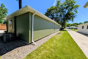 4762 Homewood Dr, Mentor, OH 44060 - Photo 10