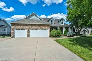 3223 Evelynton Pl E, Stow, OH 44224 - Photo 2