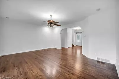 3223 Evelynton Place E, Stow, OH 44224 - Photo 6