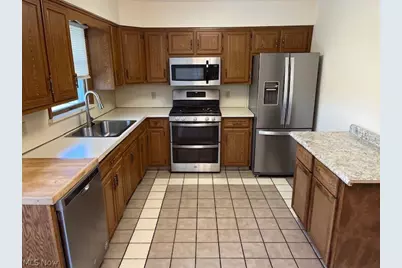 5523 Brewton Avenue NW, Canal Fulton, OH 44614 - Photo 4