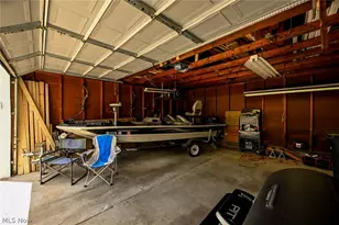 274 E Park Blvd, Akron, OH 44305 - Photo 12