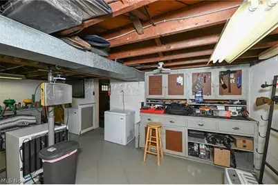 274 E Park Boulevard, Akron, OH 44305 - Photo 38