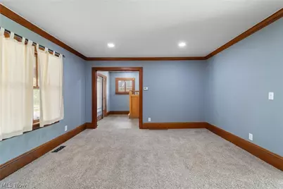 1432 Broad Boulevard, Cuyahoga Falls, OH 44221 - Photo 6