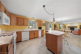 813 Walnut Ridge St NW, Bolivar, OH 44612 - Photo 10