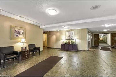 11850 Edgewater Drive #1008, Oakwood, OH 44107 - Photo 2