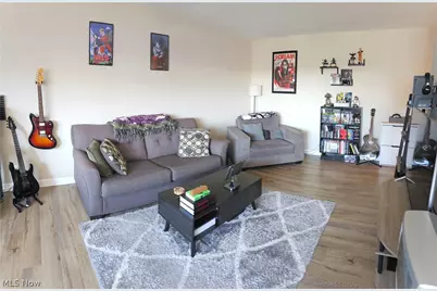 11850 Edgewater Drive #1008, Oakwood, OH 44107 - Photo 12