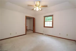548 W 39th St, Shadyside, OH 43947 - Photo 8