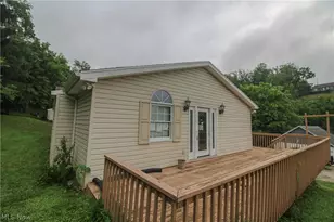 548 W 39th St, Shadyside, OH 43947 - Photo 24