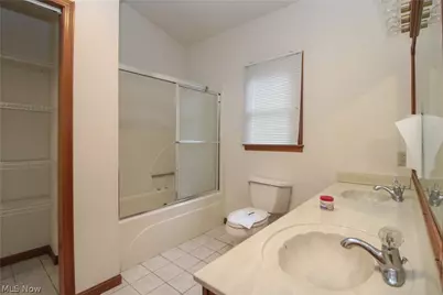 548 W 39th Street, Shadyside, OH 43947 - Photo 14