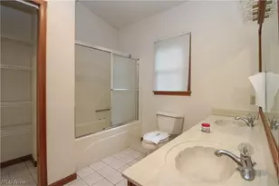 548 W 39th St, Shadyside, OH 43947 - Photo 14