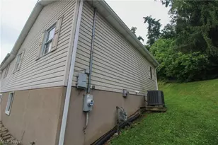 548 W 39th St, Shadyside, OH 43947 - Photo 28