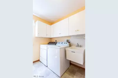 457 Harvest Lane, Green Hills, OH 44131 - Photo 28