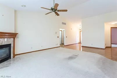 457 Harvest Lane, Green Hills, OH 44131 - Photo 6