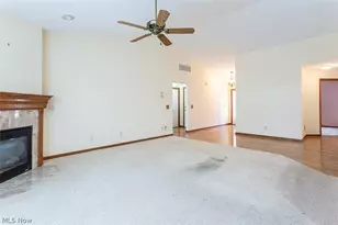 457 Harvest Ln, Green Hills, OH 44131 - Photo 6
