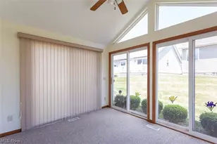 457 Harvest Ln, Green Hills, OH 44131 - Photo 16