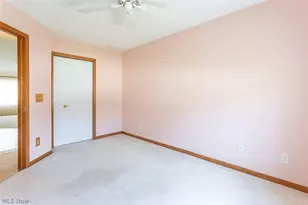 457 Harvest Ln, Green Hills, OH 44131 - Photo 32