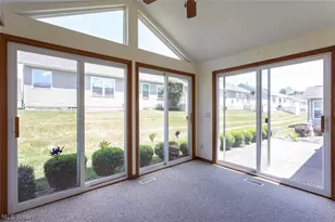 457 Harvest Ln, Green Hills, OH 44131 - Photo 14