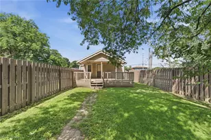 679 St Andrew's Ct, Akron, OH 44312 - Photo 10