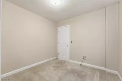 679 Saint Andrews Court, Akron, OH 44312 - Photo 18