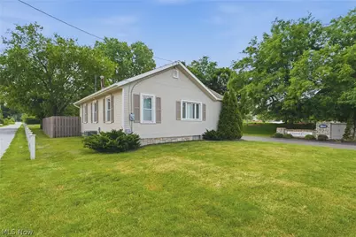 679 Saint Andrews Court, Akron, OH 44312 - Photo 4