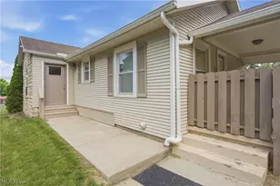 679 St Andrew's Ct, Akron, OH 44312 - Photo 6