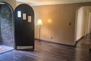 10077 Valleyview Dr, Columbia Station, OH 44028 - Photo 6
